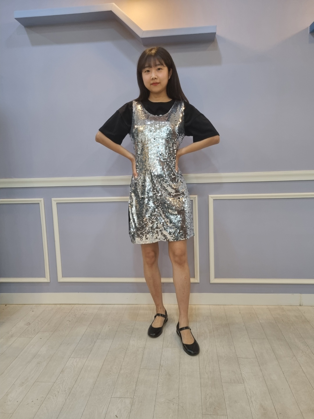 은색반짝이원피스