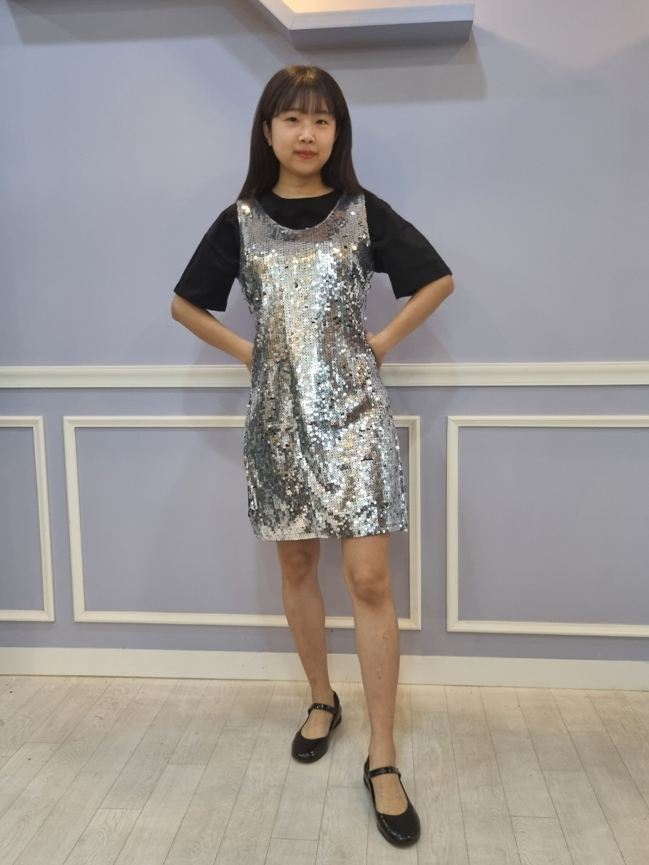 은색반짝이원피스