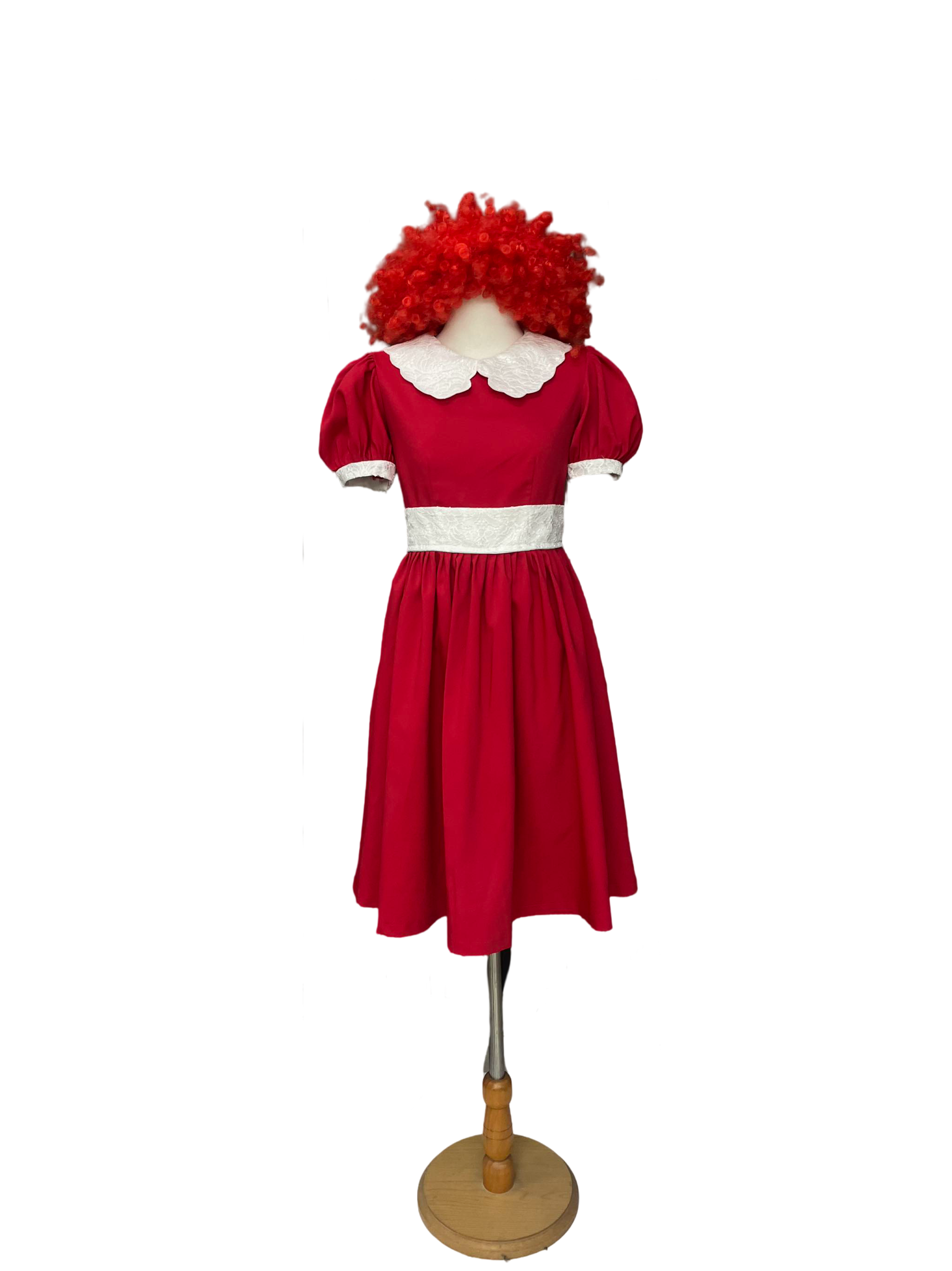 애니(극중관련 역할 모두 있음)